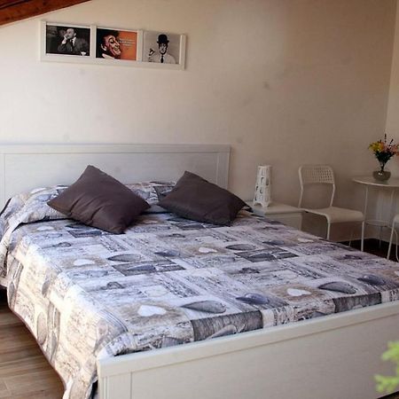 Il Tesoro Di Napoli B&B Exteriör bild