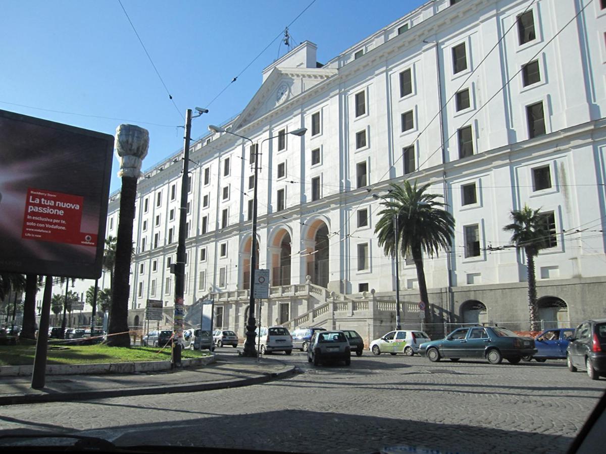 Il Tesoro Di Napoli B&B Exteriör bild